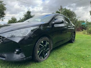 2022 Hyundai Solaris II Рестайлинг, чёрный, 1630000 рублей, вид 3