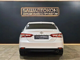 2019 Toyota Camry VIII (XV70), белый, 2499000 рублей, вид 5