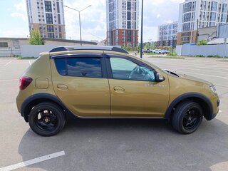 2017 Renault Sandero Stepway II, зелёный, 780000 рублей, вид 3