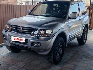 2002 Mitsubishi Pajero III, серебристый, 1699000 рублей, вид 1