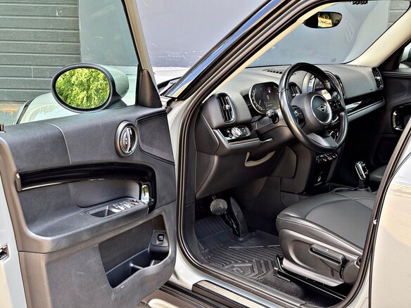 2021 Mini Countryman Cooper II Рестайлинг, серый, 2490000 рублей - вид 8