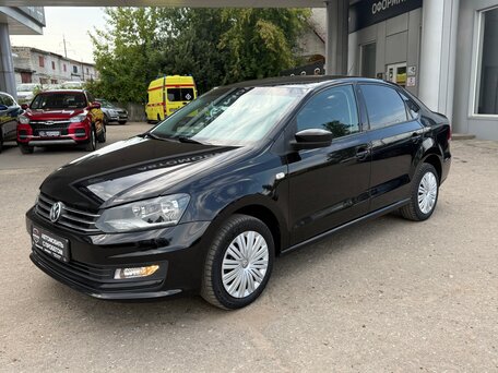 2016 Volkswagen Polo V Рестайлинг, чёрный, вид 2