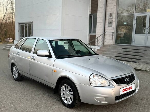 2010 Lada (ВАЗ) Priora I, серебристый, 250000 рублей - вид 6