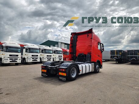2017 Volvo FH, красный, 6490000 рублей, вид 5