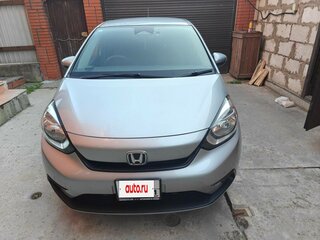 2022 Honda Fit IV, серебристый, 1415000 рублей, вид 2
