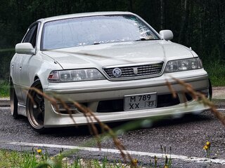 1999 Toyota Mark II VIII (X100), белый, 1180000 рублей, вид 1