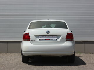 2014 Volkswagen Polo V, белый, 660000 рублей, вид 4