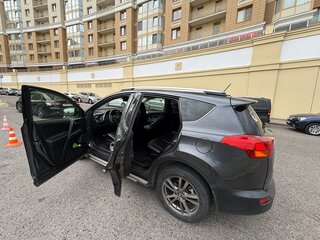 2013 Toyota RAV4 IV (XA40), серый, 2000000 рублей, вид 3