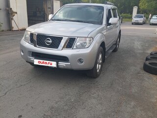 2011 Nissan Pathfinder III Рестайлинг, серебристый, 2000000 рублей, вид 1