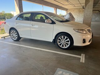 2011 Toyota Corolla X (E140, E150) Рестайлинг, белый, 1250000 рублей, вид 3