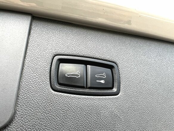 2021 Porsche Cayenne III, серый, 7390000 рублей - вид 9