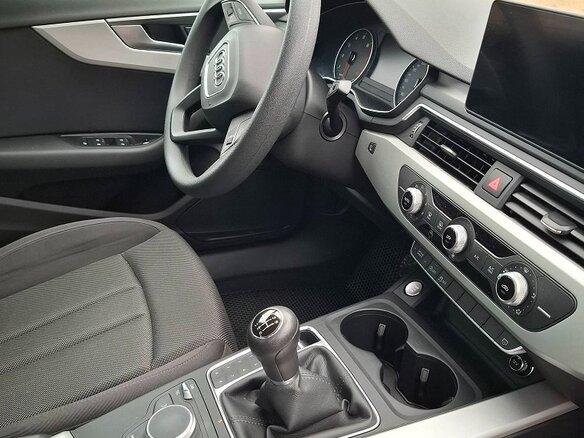 2019 Audi A4 V (B9), чёрный, 2920000 рублей - вид 12