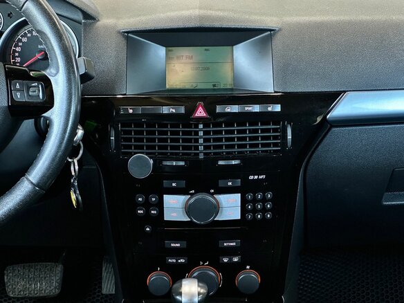 2008 Opel Astra GTC H Рестайлинг, красный, 499000 рублей - вид 18
