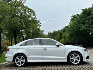 2018 Audi A3 III (8V) Рестайлинг, белый, 1400069 рублей, вид 4