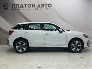 2025 Audi Q2 L 35 TFSI I Рестайлинг, белый, 3449000 рублей, вид 4