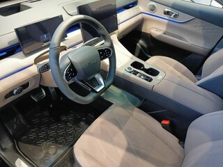 2025 Tenet T8, чёрный, 3865000 рублей, вид 4