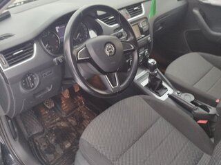 2016 Skoda Octavia III (A7), чёрный, 1600000 рублей, вид 4