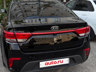 2018 Kia Rio IV, чёрный, 1350000 рублей, вид 3