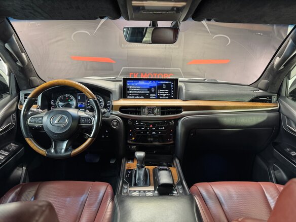 2017 Lexus LX 450d III Рестайлинг 2, белый, 6950000 рублей - вид 25