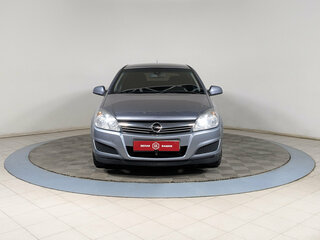 2011 Opel Astra H Рестайлинг, серебристый, 499900 рублей, вид 3