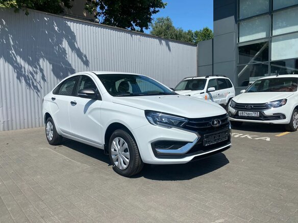 2026 Lada (ВАЗ) Vesta I Рестайлинг (NG), белый, 1576000 рублей - вид 2