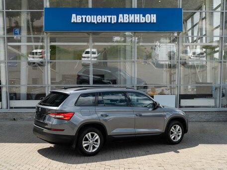 2018 Skoda Kodiaq I, серый, 1899000 рублей, вид 2