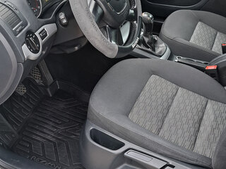 2012 Skoda Octavia II (A5) Рестайлинг, белый, 770000 рублей, вид 4