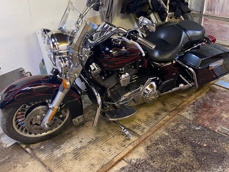 2011 Harley-Davidson Road King, чёрный, 1300000 рублей, вид 1