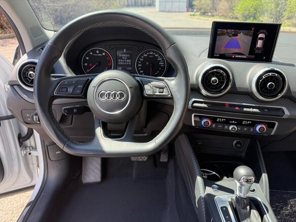 2022 Audi Q2 35 TFSI I Рестайлинг, белый - вид 9