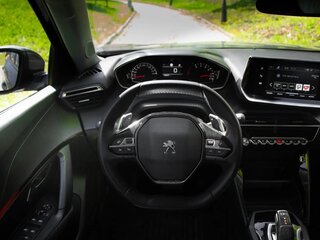 2021 Peugeot 2008 II, серый, 1545000 рублей, вид 2