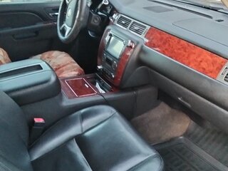 2012 Chevrolet Tahoe 6AT III, чёрный, 2000000 рублей, вид 3