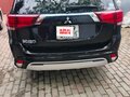 2019 Mitsubishi Outlander PHEV III Рестайлинг 3, чёрный, 3000000 рублей - вид 3