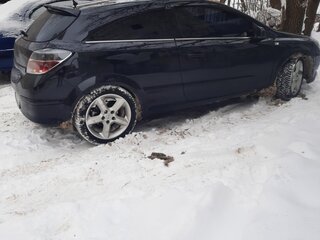 2008 Opel Astra GTC H Рестайлинг, чёрный, 400000 рублей, вид 3