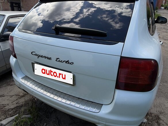 2005 Porsche Cayenne Turbo I (955), белый, 700000 рублей - вид 4