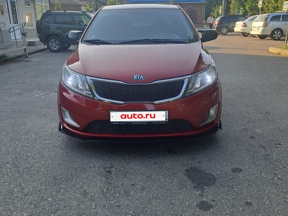 2013 Kia Rio III, красный, 725000 рублей