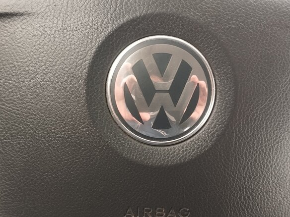 2009 Volkswagen Touareg I Рестайлинг, серебристый, 1850000 рублей - вид 16