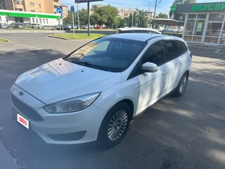 2018 Ford Focus III Рестайлинг, белый, 700000 рублей, вид 1