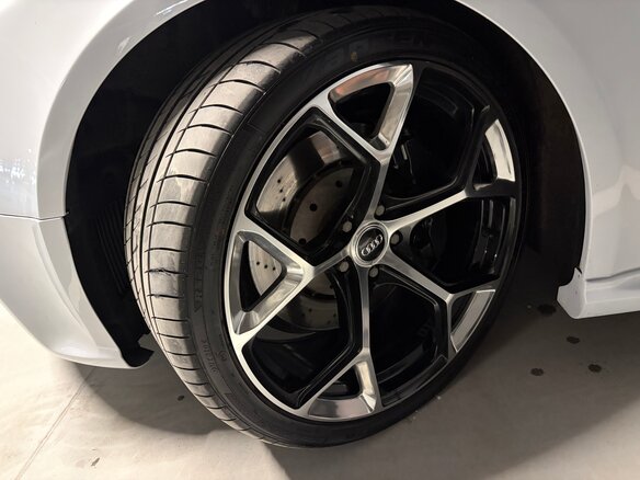 2011 Audi RS 5 I (8T), белый, 2650000 рублей - вид 8