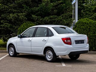 2024 Lada (ВАЗ) Granta I Рестайлинг, белый, 795000 рублей, вид 4