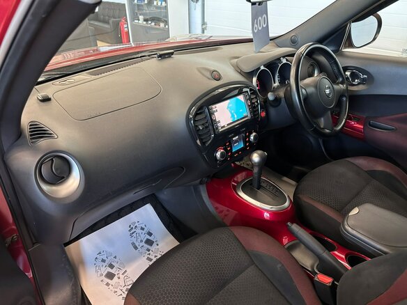 2010 Nissan Juke I, красный - вид 13