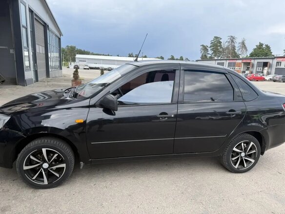 2013 Lada (ВАЗ) Granta I, чёрный, 350000 рублей - вид 5