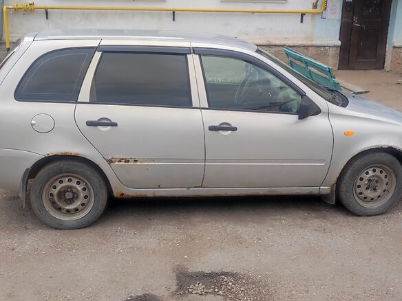 2011 Lada (ВАЗ) Kalina I, серебристый, 150000 рублей - вид 2