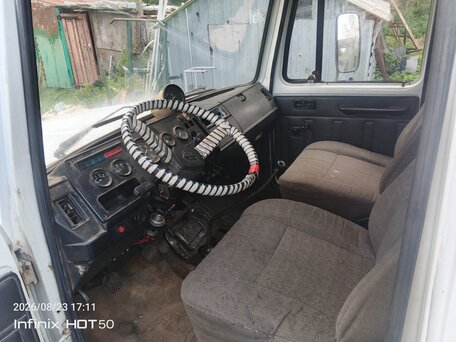 2001 ГАЗ 3308, белый, 460000 рублей, вид 5