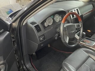 2009 Chrysler 300C I, чёрный, 1350000 рублей, вид 5