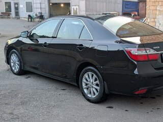 2016 Toyota Camry VII (XV50) Рестайлинг, чёрный, 2550000 рублей, вид 3