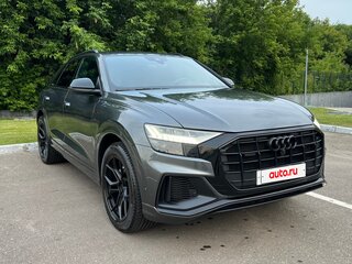 2019 Audi Q8 55 TFSI I (4M), серый, 6100000 рублей, вид 3