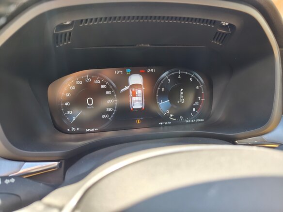 2020 Volvo XC60 II, белый, 3149000 рублей - вид 6