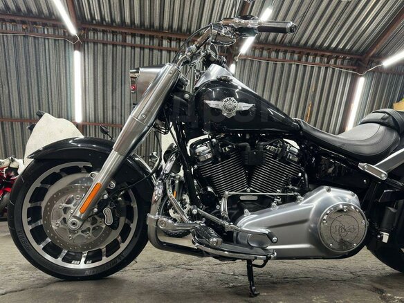 2017 Harley-Davidson Fat Boy, чёрный, 1860000 рублей - вид 13