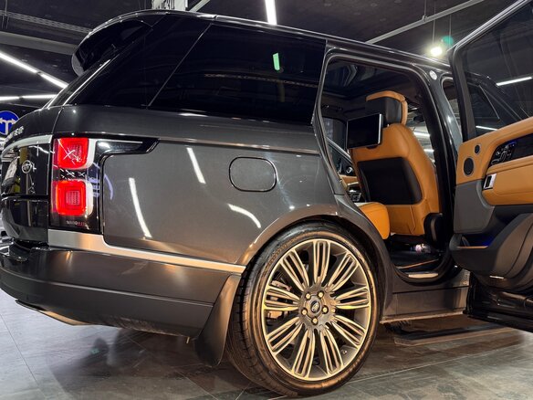 2021 Land Rover Range Rover IV Рестайлинг, серый, 9550000 рублей - вид 13