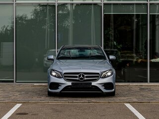 2016 Mercedes-Benz E-Класс 200 V (W213, S213, C238), серебристый, 2795000 рублей, вид 2